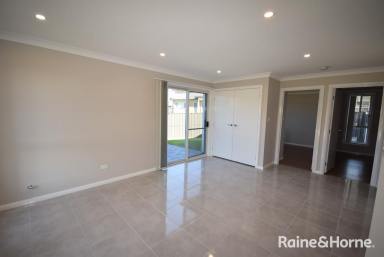 House For Lease - NSW - South Nowra - 2541 - Modern Duplex  (Image 2)