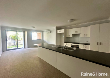 House Leased - NSW - Worrigee - 2540 - Family Sized Duplex  (Image 2)