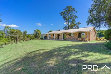 House Sold - NSW - Horseshoe Creek - 2474 - Brick Home on Small Acreage  (Image 2)