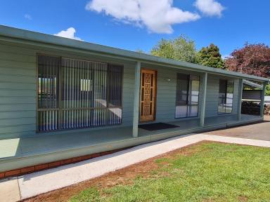 House Leased - TAS - Deloraine - 7304 - LOW MAINTENANCE HOME  (Image 2)