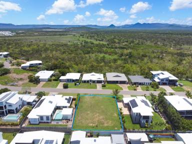 Residential Block For Sale - QLD - Bushland Beach - 4818 - Level and with amazing views  (Image 2)