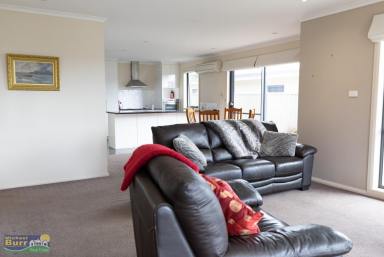 House For Lease - TAS - Devonport - 7310 - 2 Bedroom Unit in the Heart of Town  (Image 2)