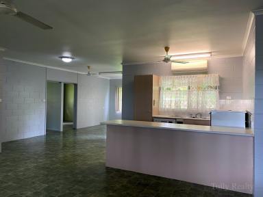House Sold - QLD - Tully - 4854 - REDUCED $339,000  (Image 2)
