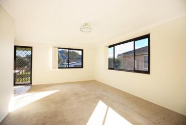 House Leased - NSW - Shoalhaven Heads - 2535 - 3 Bedroom Cottage  (Image 2)