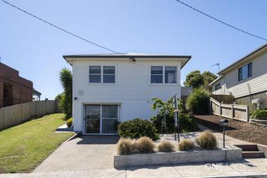 House For Sale - TAS - Brooklyn - 7320 - More Than Meets The Eye!  (Image 2)