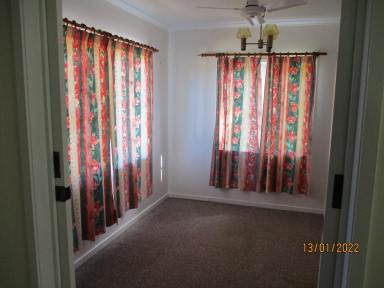 House Leased - QLD - Ingham - 4850 - HIGHSET FAMILY HOME - SHORT DISTANCE FROM CENTRE OF TOWN !  (Image 2)