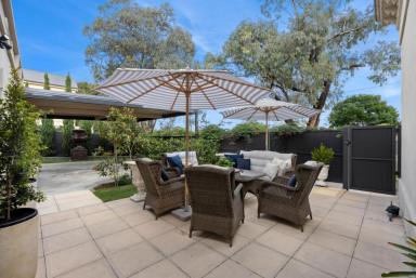 House For Sale - VIC - Bendigo - 3550 - MODERN LUXURY: Heritage living in the heart of the city!  (Image 2)