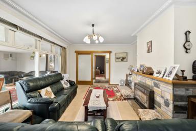 House For Sale - VIC - Brown Hill - 3350 - 1065m2 Block With Huge Potential!  (Image 2)
