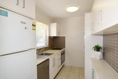 Unit Leased - QLD - South Gladstone - 4680 - :: UNFURNISHED VERY NEAT AND TIDY 2 BEDROOM UNIT WITH 2 CAR ACCOMODATION  (Image 2)