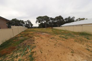 Residential Block Sold - NSW - Tumut - 2720 - Build your dream home  (Image 2)