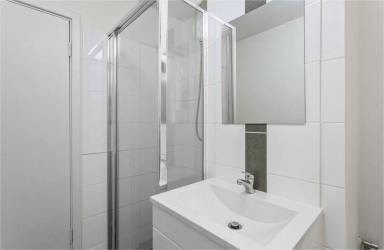 Apartment For Sale - WA - Wembley - 6014 - EOI - MODERN | RENOVATED| 1Bedroom| IN SOUGHT AFTER LOCATION  (Image 2)