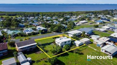 House Sold - QLD - River Heads - 4655 - River Heads with Stunning Views!  (Image 2)