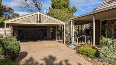 House For Sale - VIC - Donald - 3480 - DONALD:-
ADJOINING GOLF COURSE  (Image 2)