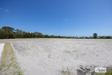 Residential Block Sold - QLD - Burrum Heads - 4659 - 717m2 - READY TO BUILD YOUR DREAM HOME  (Image 2)