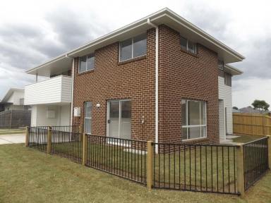 House Leased - NSW - Tanilba Bay - 2319 - GREAT LOCATION, MODERN HOME!!!  (Image 2)