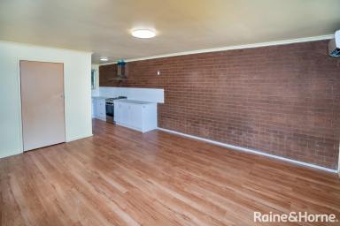 House Leased - NSW - Forest Hill - 2651 - RENOVATED FOREST HILL UNIT  (Image 2)