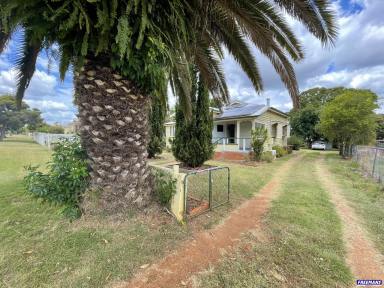 House Leased - QLD - Kingaroy - 4610 - LOVELY CHARACTER HOME  (Image 2)