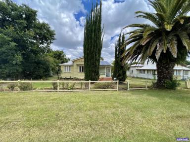 House For Lease - QLD - Kingaroy - 4610 - LOVELY CHARACTER HOME  (Image 2)