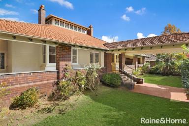 House Leased - NSW - Bowral - 2576 - Grand Country Home  (Image 2)
