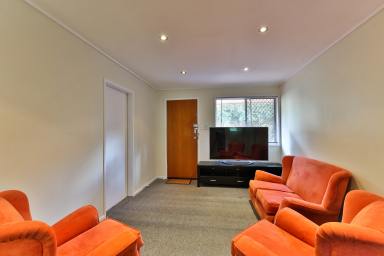Unit Leased - QLD - Newtown - 4350 - Neat & Tidy - 2 Bedroom Unit  (Image 2)