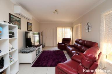 Townhouse For Lease - NSW - Wagga Wagga - 2650 - CHARMING TOWNHOUSE READY FOR YOU!  (Image 2)