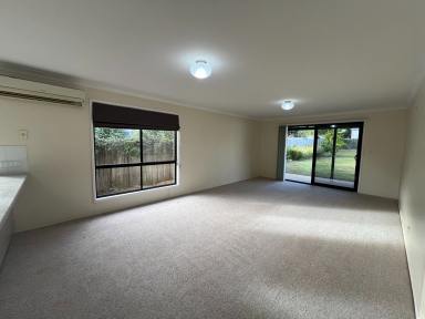 Duplex/Semi-detached Leased - QLD - Kingaroy - 4610 - Lovely Unit Close to Town  (Image 2)