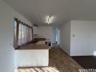 Unit For Lease - QLD - Nanango - 4615 - 2 BEDROOM UNIT IN TOWN (Image 2)