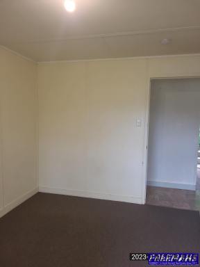 Unit Leased - QLD - Nanango - 4615 - 2 BEDROOM UNIT IN TOWN - FRESHLY PAINTED INSIDE  (Image 2)