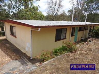 Unit For Lease - QLD - Nanango - 4615 - TWO BEDROOM UNIT IN TOWN - CLOSE TO SCHOOLS & SHOPS  (Image 2)