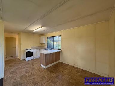 Unit For Lease - QLD - Nanango - 4615 - TWO BEDROOM UNIT IN TOWN - CLOSE TO SCHOOLS & SHOPS (Image 2)