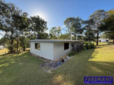 Unit For Lease - QLD - Nanango - 4615 - TWO BEDROOM UNIT IN TOWN - CLOSE TO SCHOOLS & SHOPS  (Image 2)