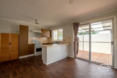 House For Lease - NSW - Guyra - 2365 - Quaint Family Home  (Image 2)