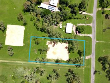 Residential Block For Sale - QLD - Alligator Creek - 4816 - Vacant Acreage Land on Duggan Drive in Alligator Creek  (Image 2)