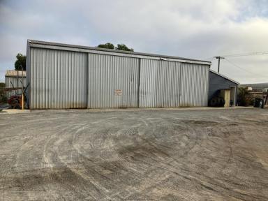 Business Sold - WA - Kalbarri - 6536 - Successful Earthworks/concrete Business for sale with Freehold Property  (Image 2)