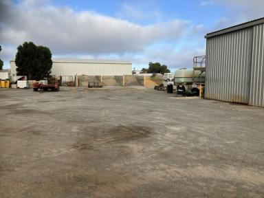 Business Sold - WA - Kalbarri - 6536 - Successful Earthworks/concrete Business for sale with Freehold Property  (Image 2)
