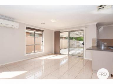 House For Lease - NSW - North Albury - 2640 - FAMILY HOME IN QUIET COURT!  (Image 2)