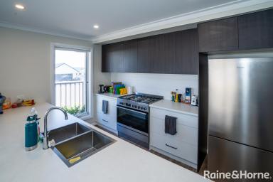 House For Lease - NSW - Gobbagombalin - 2650 - MODERN BEAUTY  (Image 2)