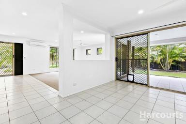 House Leased - QLD - Urraween - 4655 - Modern Family Home with Solar  (Image 2)