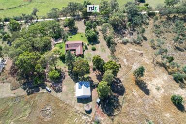 Acreage/Semi-rural Sold - NSW - Inverell - 2360 - KING OF THE CASTLE AT "CAMELOT"  (Image 2)
