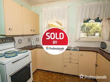 House Sold - NSW - West Tamworth - 2340 - 3 Tingira Avenue  (Image 2)