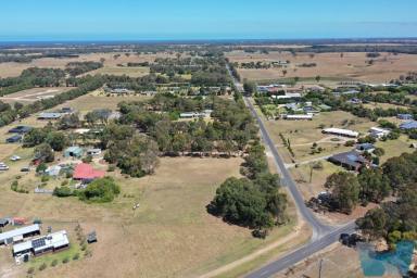 Residential Block Sold - VIC - Eagle Point - 3878 - 1 Acre Building Block in Eagle Point  (Image 2)