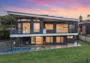 House Leased - NSW - Kiama Downs - 2533 - LEASED BY RAINE & HORNE KIAMA  (Image 2)