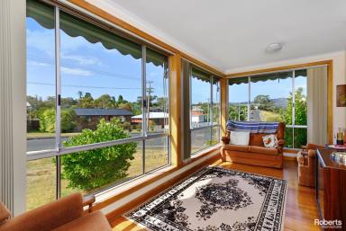 House Sold - TAS - Austins Ferry - 7011 - Blue chip location  (Image 2)
