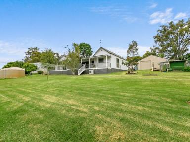 House For Sale - VIC - Bairnsdale - 3875 - COUNTRY HOMESTEAD  (Image 2)