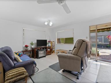 Unit Leased - QLD - Torquay - 4655 - Unit In The Heart Of Torquay  (Image 2)