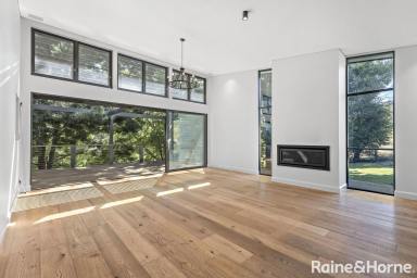 House Leased - NSW - Mittagong - 2575 - Stunning Secluded Family Home  (Image 2)