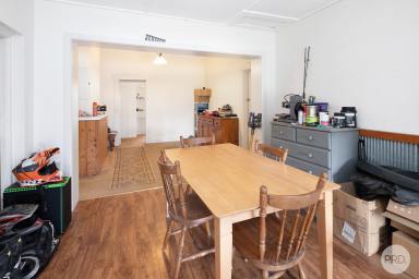 House For Sale - VIC - Ballarat East - 3350 - Solid Home On Massive Block In Beautiful Ballarat East  (Image 2)