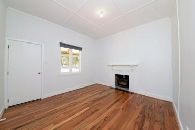 House Leased - WA - Nannup - 6275 - CHARMING COTTAGE UP FOR RENT IN NANNUP  (Image 2)