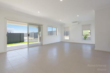 House For Lease - NSW - Kiama - 2533 - Near new 5 bedroom family home with Ocean Views  (Image 2)