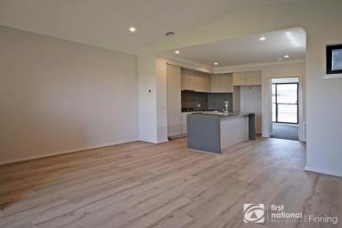 House For Lease - VIC - Clyde - 3978 - TOWNHOUSE - ELISTON ESTATE CLYDE  (Image 2)